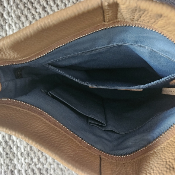 Coach Purse - Picture 6 of 7